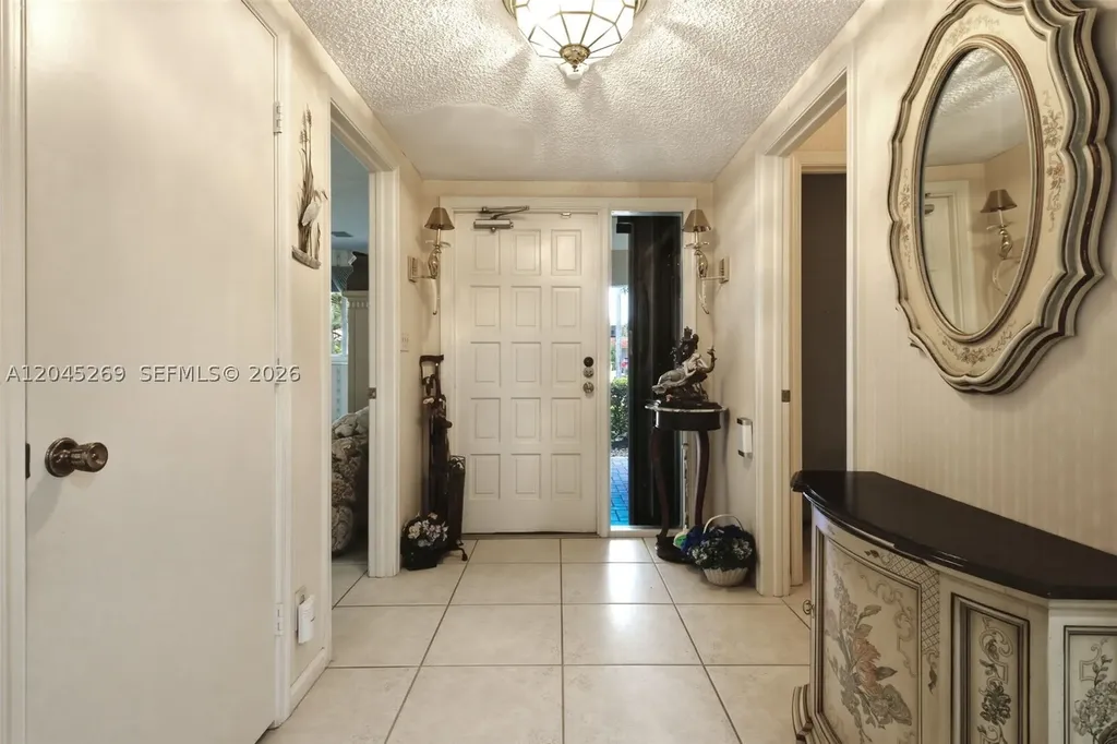 908 Cypress Terrace Pompano Beach FL 33069