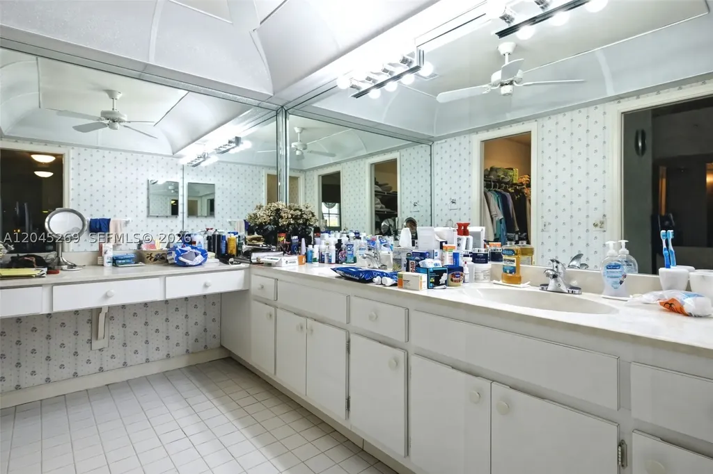 908 Cypress Terrace Pompano Beach FL 33069
