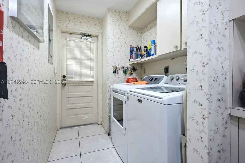 908 Cypress Terrace Pompano Beach FL 33069