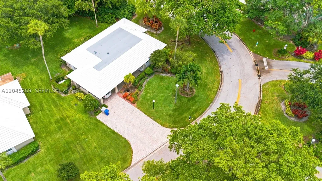 908 Cypress Terrace Pompano Beach FL 33069