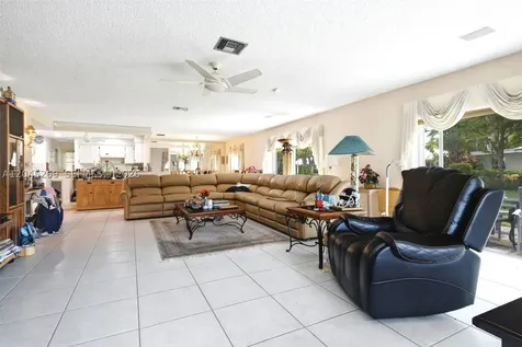 908 Cypress Terrace Pompano Beach FL 33069