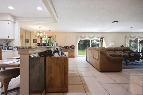 908 Cypress Terrace Pompano Beach FL 33069