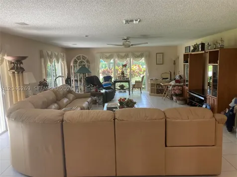908 Cypress Terrace Pompano Beach FL 33069