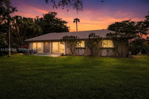 908 Cypress Terrace Pompano Beach FL 33069