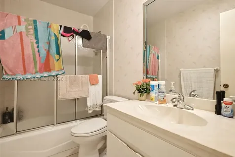 908 Cypress Terrace Pompano Beach FL 33069