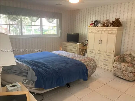 908 Cypress Terrace Pompano Beach FL 33069