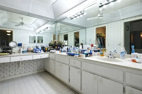 908 Cypress Terrace Pompano Beach FL 33069