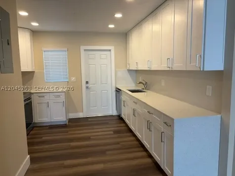 206 NE 1st Court Dania Beach FL 33004