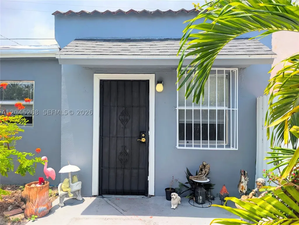 351 E 5th Street Hialeah FL 33010