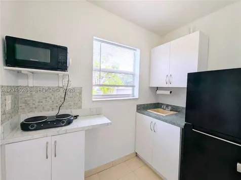 351 E 5th Street Hialeah FL 33010