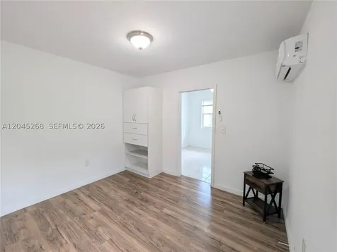 351 E 5th Street Hialeah FL 33010