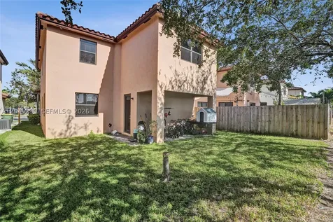 2502 NE 1st Street Homestead FL 33033