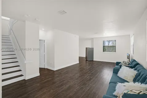 2502 NE 1st Street Homestead FL 33033