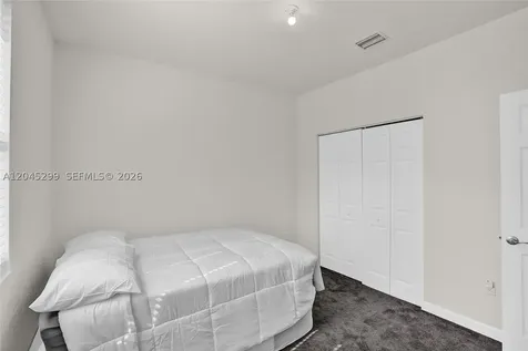 2502 NE 1st Street Homestead FL 33033