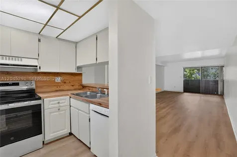 7420 SW 59th Avenue South Miami FL 33143