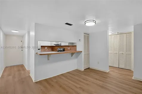 7420 SW 59th Avenue South Miami FL 33143