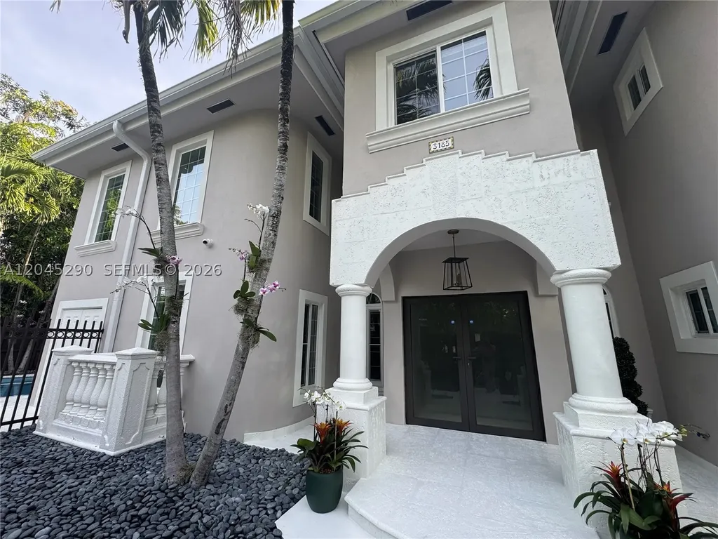 3185 Washington Street Miami FL 33133