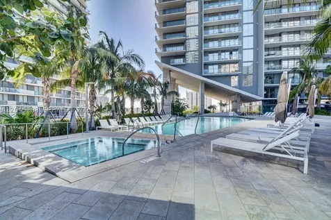 88 SW 7th Street Miami FL 33130