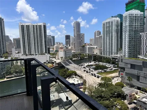 88 SW 7th Street Miami FL 33130