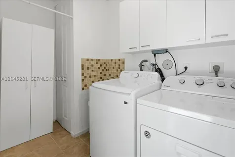 Pembroke Pines FL 33028