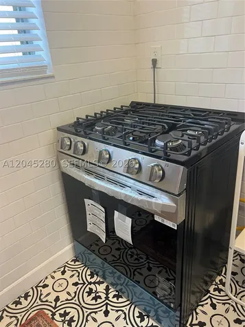 7720 Harding Avenue Miami Beach FL 33141