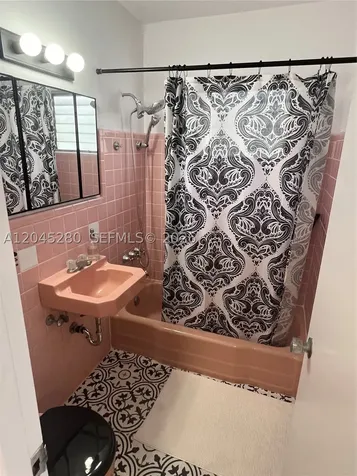7720 Harding Avenue Miami Beach FL 33141
