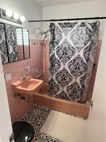 7720 Harding Avenue Miami Beach FL 33141