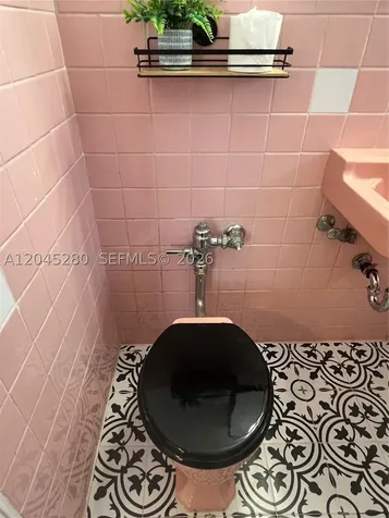 7720 Harding Avenue Miami Beach FL 33141