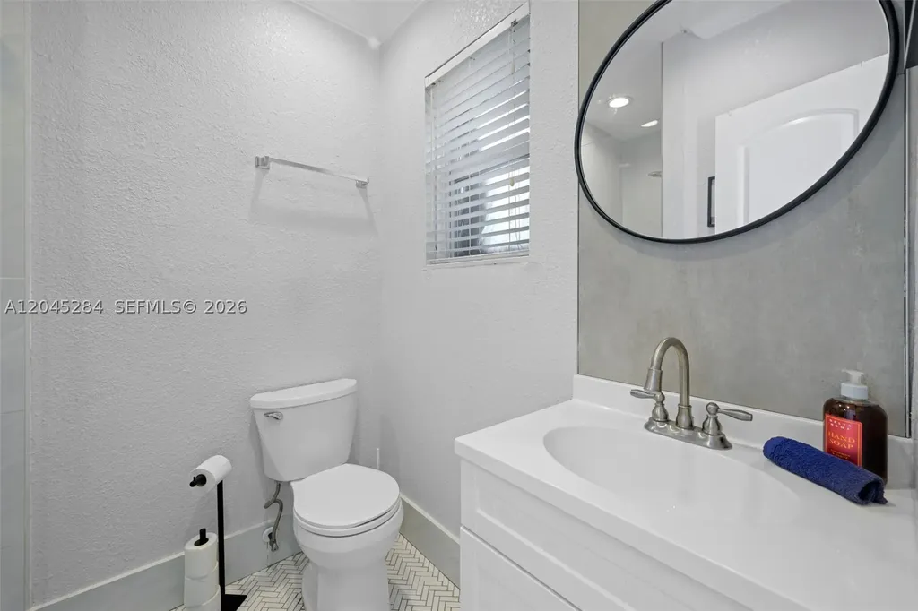 620 SW 7th St Unit 1-6 Fort Lauderdale FL 33315