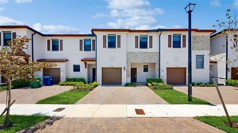 10004 SW 231st Lane Cutler Bay FL 33190