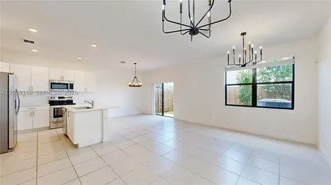 10004 SW 231st Lane Cutler Bay FL 33190