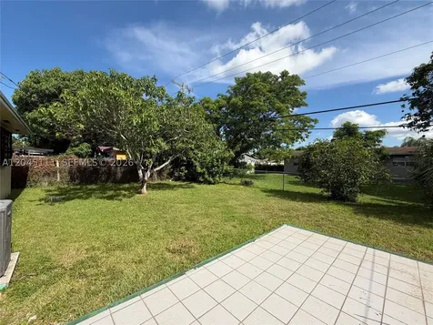 11601 Pinkston Drive Miami FL 33176