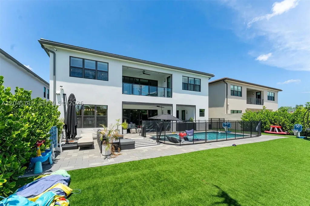 8524 Shoreacres Street Boca Raton FL 33434