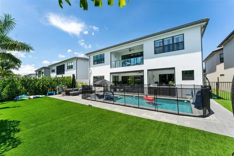 8524 Shoreacres Street Boca Raton FL 33434