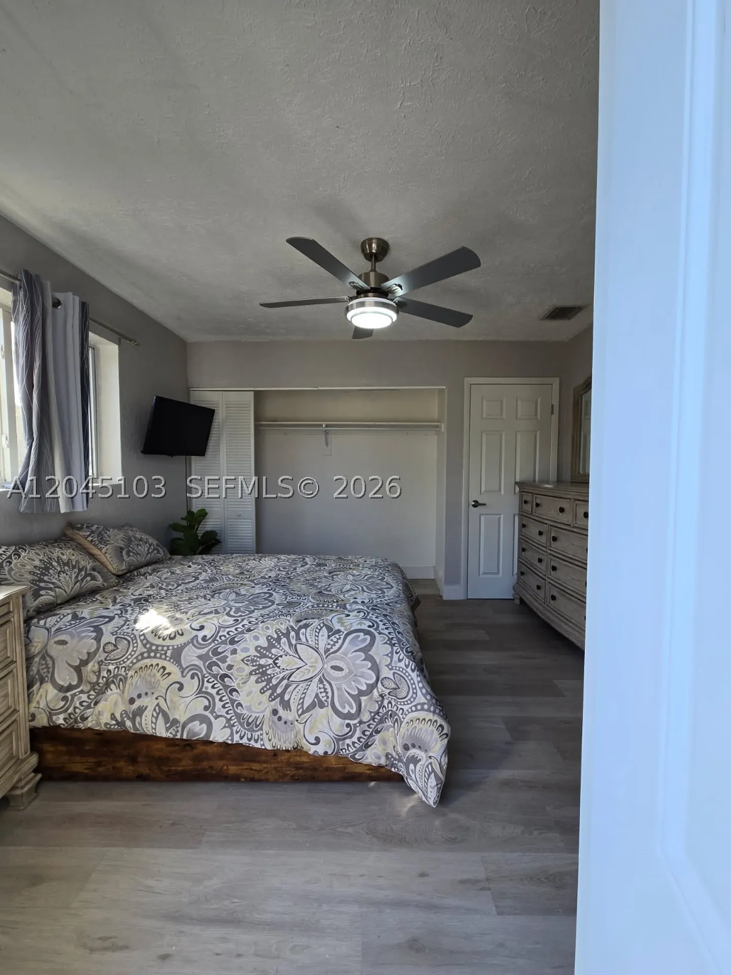 1131 N 75th Avenue Hollywood FL 33024