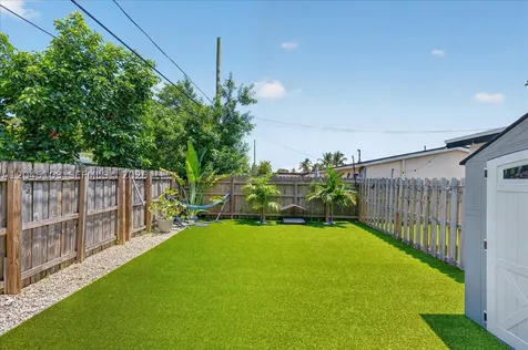 1131 N 75th Avenue Hollywood FL 33024