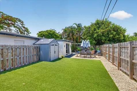 1131 N 75th Avenue Hollywood FL 33024