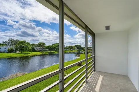 173 Ellesmere C Deerfield Beach FL 33442