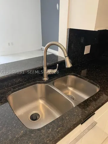185 SE 14 Terrace Miami FL 33131