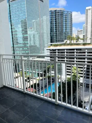 185 SE 14 Terrace Miami FL 33131