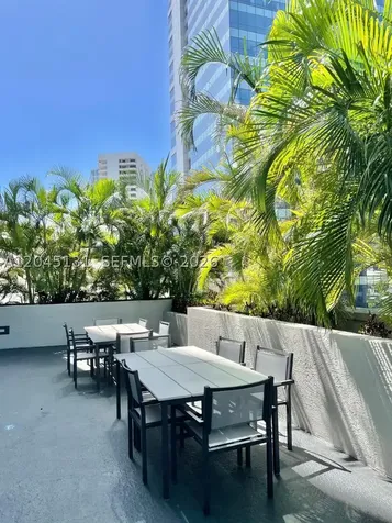 185 SE 14 Terrace Miami FL 33131