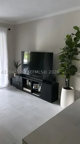 Pembroke Pines FL 33024