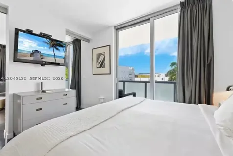 220 21st Street Miami Beach FL 33139