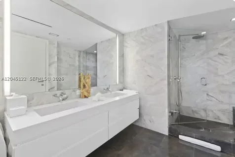 220 21st Street Miami Beach FL 33139