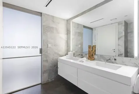 220 21st Street Miami Beach FL 33139