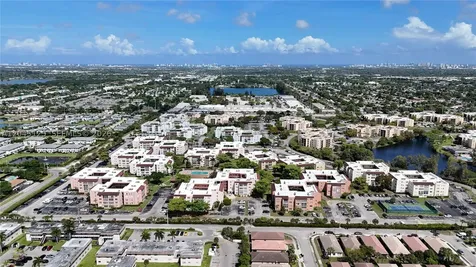 2861 Somerset Drive Lauderdale Lakes FL 33311