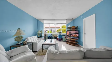 2861 Somerset Drive Lauderdale Lakes FL 33311
