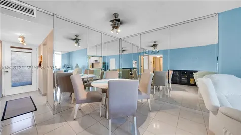 2861 Somerset Drive Lauderdale Lakes FL 33311