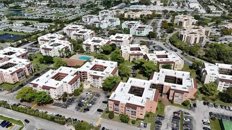 2861 Somerset Drive Lauderdale Lakes FL 33311