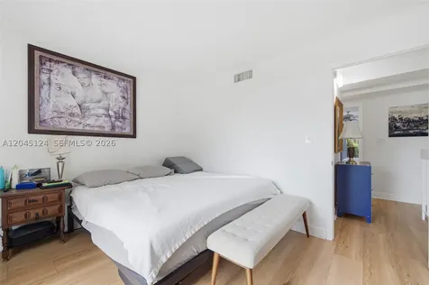 2520 N Andrews Avenue Wilton Manors FL 33311